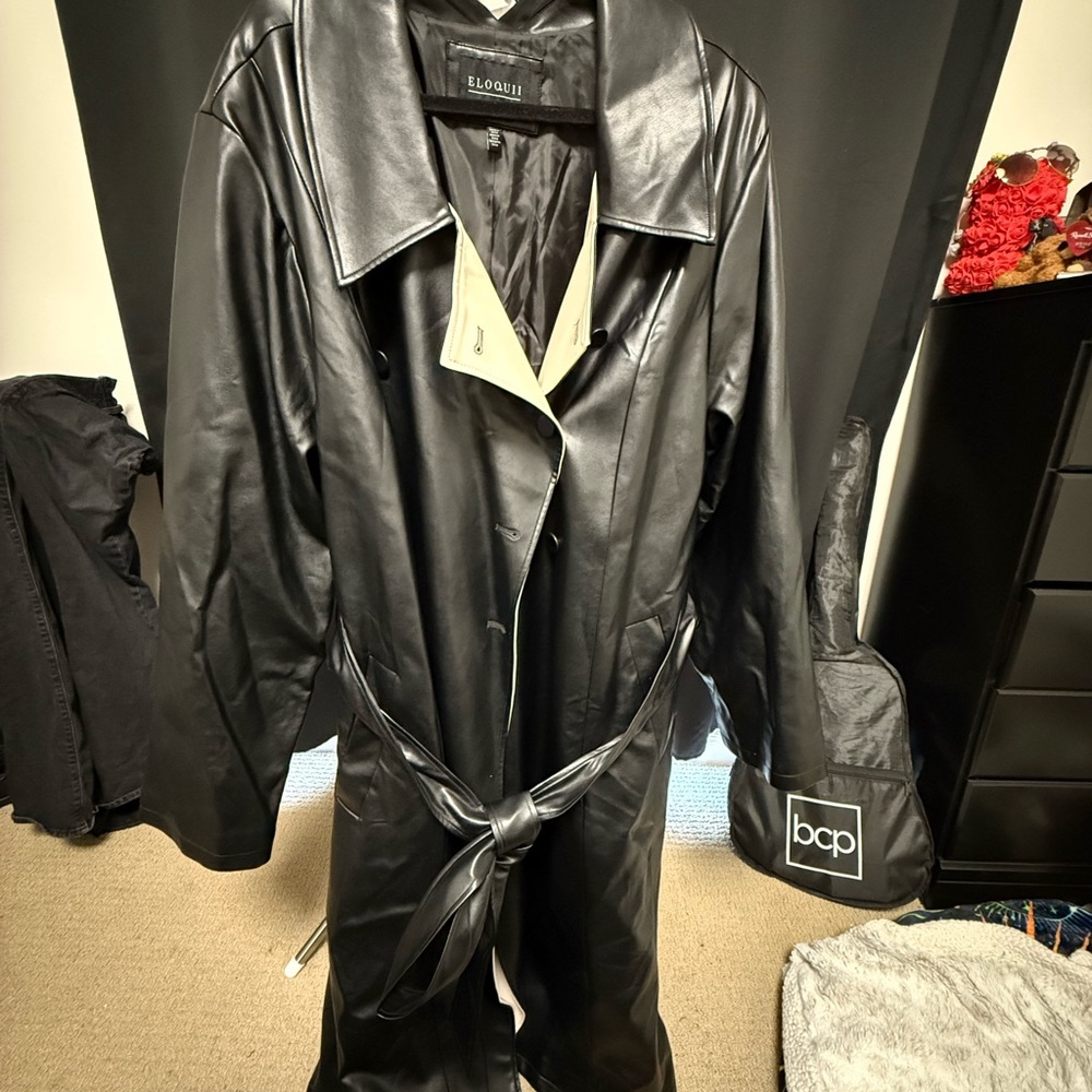 Eloquii Sleek Black Trench Coat